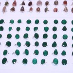 Cabochons available in many colors!